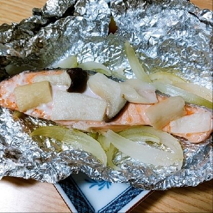 鮭のホイル焼きエリンギの食感も良く美味しく頂きました(*^-^*)